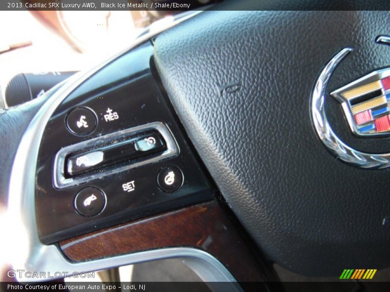 Controls of 2013 SRX Luxury AWD