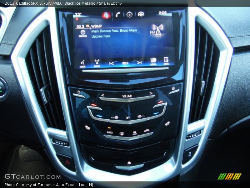 Controls of 2013 SRX Luxury AWD