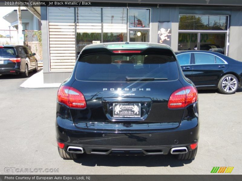 Jet Black Metallic / Black 2013 Porsche Cayenne