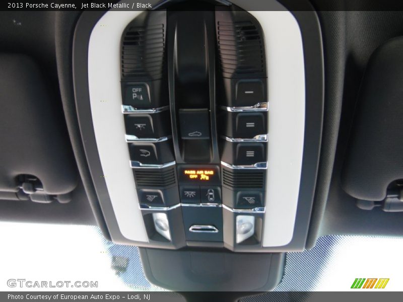 Jet Black Metallic / Black 2013 Porsche Cayenne