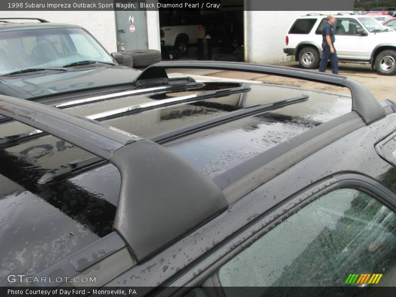 Black Diamond Pearl / Gray 1998 Subaru Impreza Outback Sport Wagon