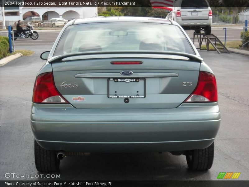 Light Tundra Metallic / Medium Parchment 2004 Ford Focus ZTS Sedan