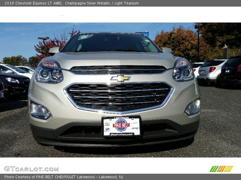 Champagne Silver Metallic / Light Titanium 2016 Chevrolet Equinox LT AWD