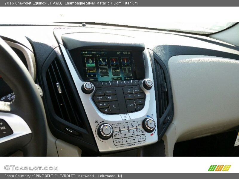 Champagne Silver Metallic / Light Titanium 2016 Chevrolet Equinox LT AWD