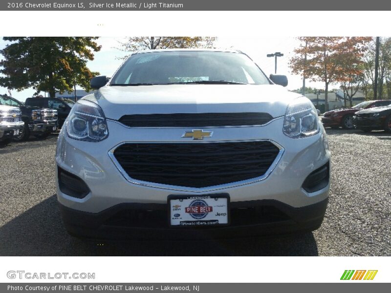 Silver Ice Metallic / Light Titanium 2016 Chevrolet Equinox LS