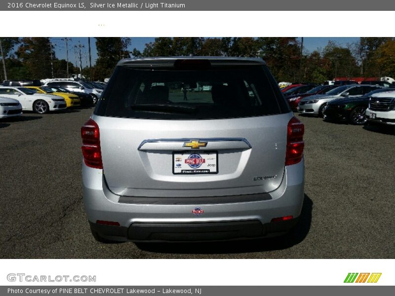 Silver Ice Metallic / Light Titanium 2016 Chevrolet Equinox LS