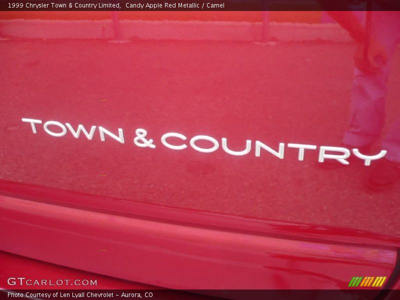 Candy Apple Red Metallic / Camel 1999 Chrysler Town & Country Limited