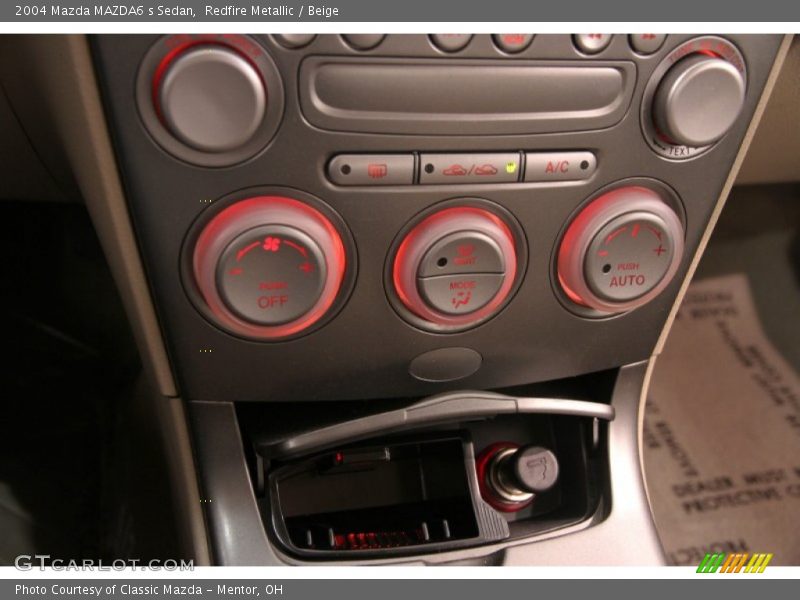 Controls of 2004 MAZDA6 s Sedan