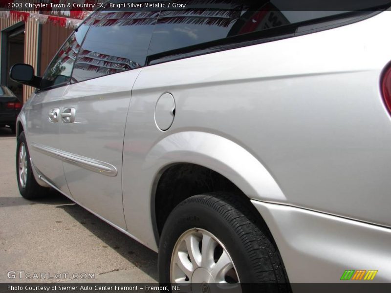 Bright Silver Metallic / Gray 2003 Chrysler Town & Country EX