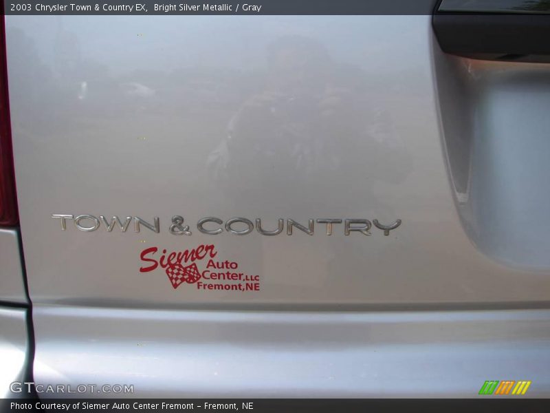 Bright Silver Metallic / Gray 2003 Chrysler Town & Country EX