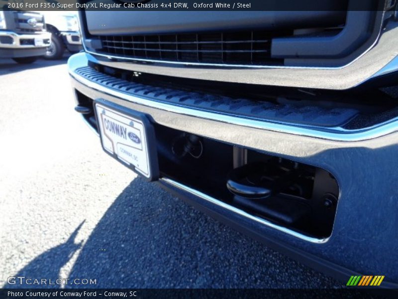 Oxford White / Steel 2016 Ford F350 Super Duty XL Regular Cab Chassis 4x4 DRW