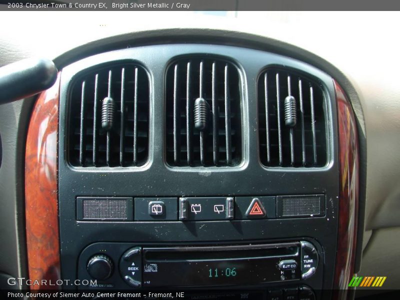 Bright Silver Metallic / Gray 2003 Chrysler Town & Country EX