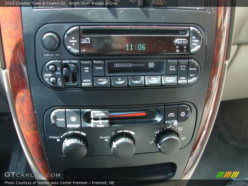 Bright Silver Metallic / Gray 2003 Chrysler Town & Country EX