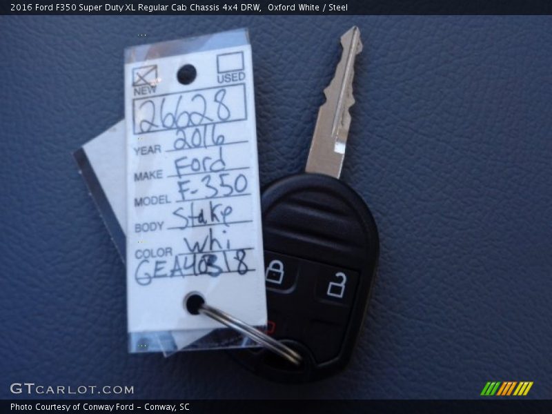 Oxford White / Steel 2016 Ford F350 Super Duty XL Regular Cab Chassis 4x4 DRW