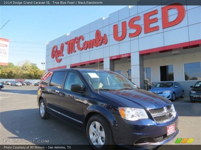 True Blue Pearl / Black/Sandstorm 2014 Dodge Grand Caravan SE