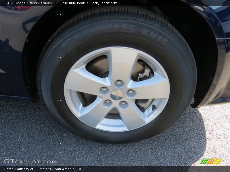True Blue Pearl / Black/Sandstorm 2014 Dodge Grand Caravan SE