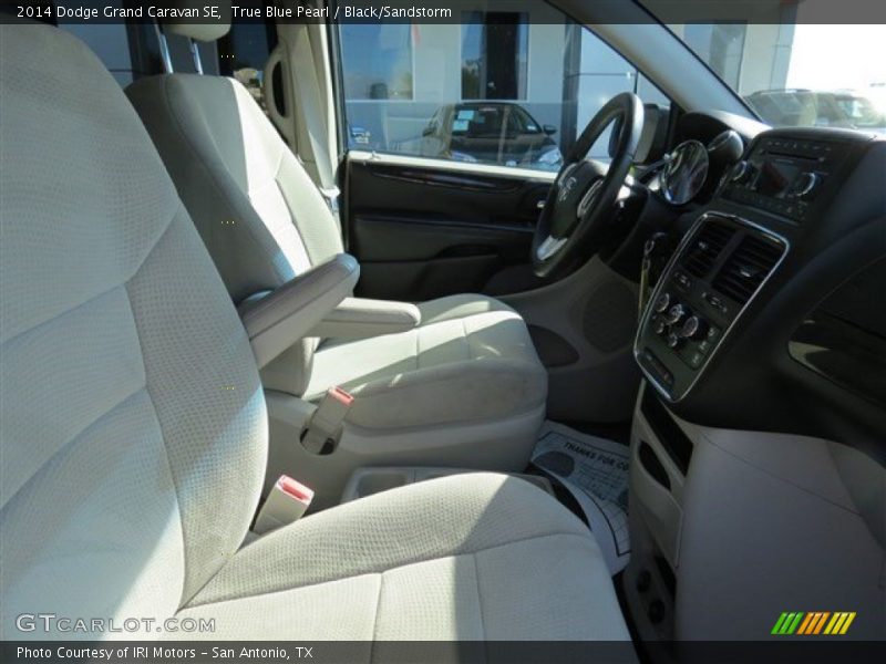 True Blue Pearl / Black/Sandstorm 2014 Dodge Grand Caravan SE