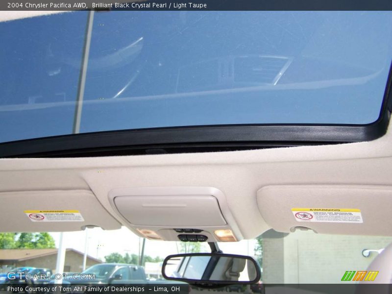 Brilliant Black Crystal Pearl / Light Taupe 2004 Chrysler Pacifica AWD