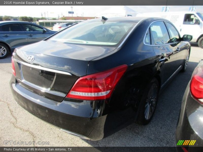 Caspian Black / Ivory 2016 Hyundai Equus Signature