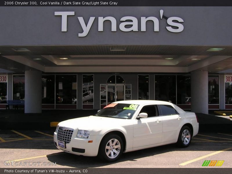 Cool Vanilla / Dark Slate Gray/Light Slate Gray 2006 Chrysler 300