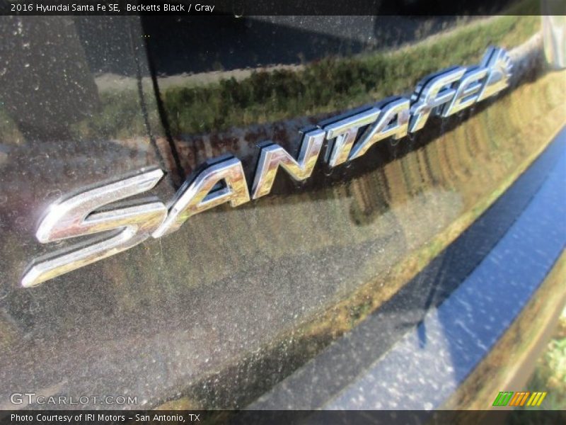 Becketts Black / Gray 2016 Hyundai Santa Fe SE