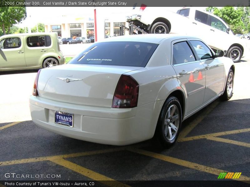 Cool Vanilla / Dark Slate Gray/Light Slate Gray 2006 Chrysler 300
