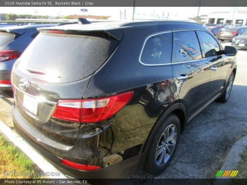 Becketts Black / Gray 2016 Hyundai Santa Fe SE