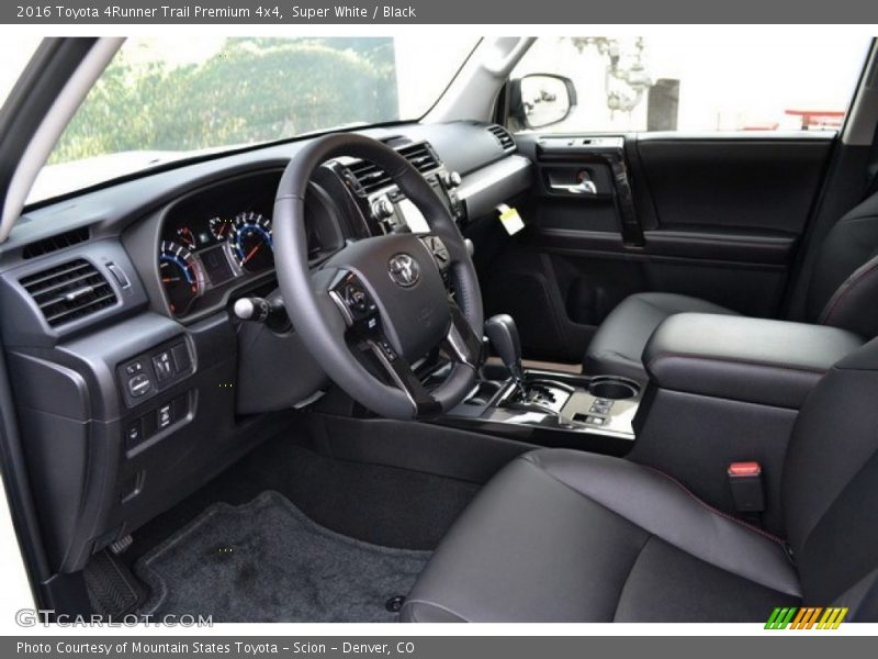 Super White / Black 2016 Toyota 4Runner Trail Premium 4x4