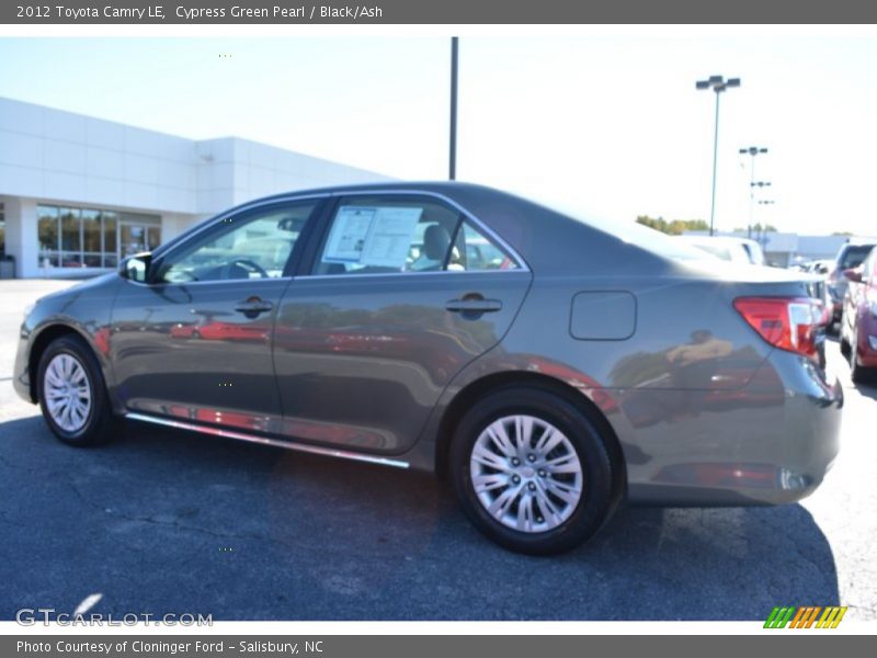 Cypress Green Pearl / Black/Ash 2012 Toyota Camry LE
