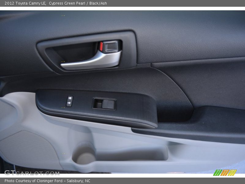 Cypress Green Pearl / Black/Ash 2012 Toyota Camry LE