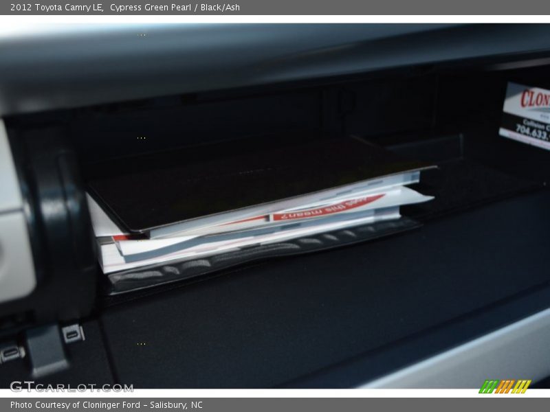 Cypress Green Pearl / Black/Ash 2012 Toyota Camry LE