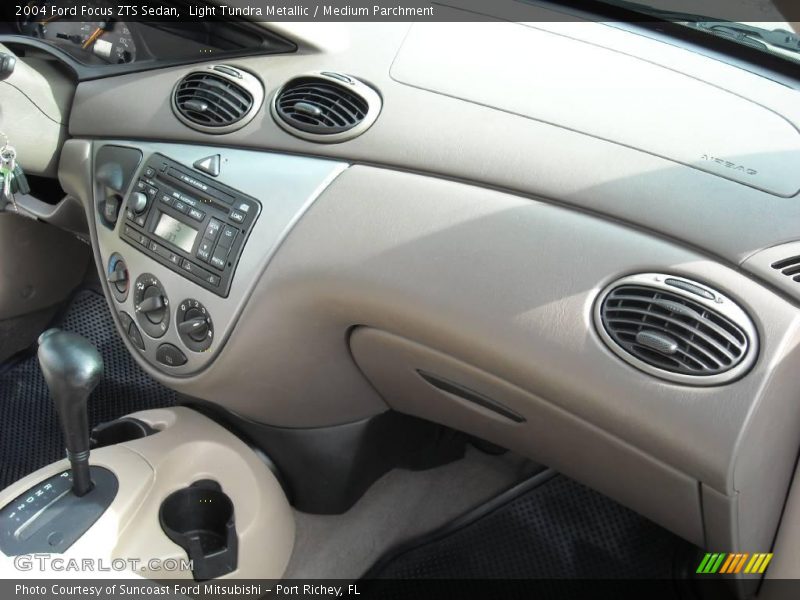 Light Tundra Metallic / Medium Parchment 2004 Ford Focus ZTS Sedan