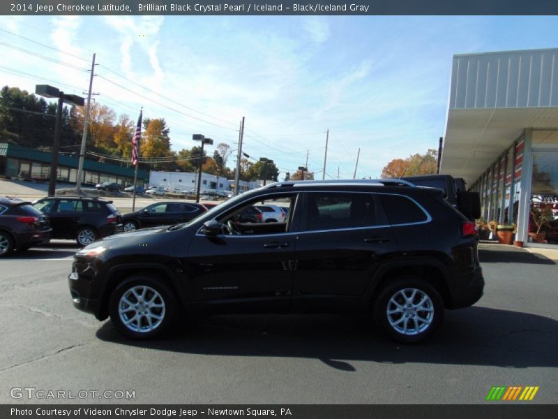 Brilliant Black Crystal Pearl / Iceland - Black/Iceland Gray 2014 Jeep Cherokee Latitude