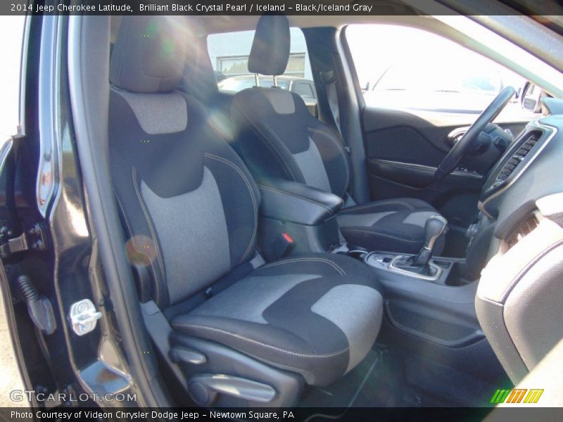 Brilliant Black Crystal Pearl / Iceland - Black/Iceland Gray 2014 Jeep Cherokee Latitude