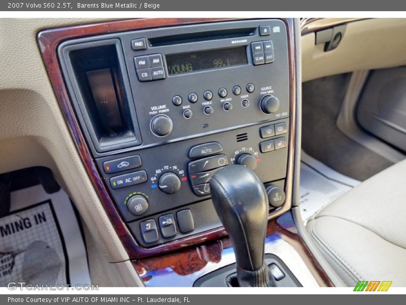 Barents Blue Metallic / Beige 2007 Volvo S60 2.5T
