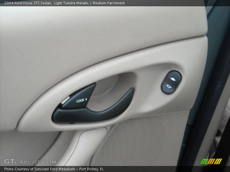 Light Tundra Metallic / Medium Parchment 2004 Ford Focus ZTS Sedan