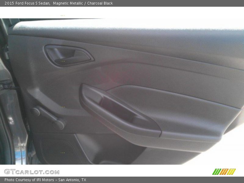 Magnetic Metallic / Charcoal Black 2015 Ford Focus S Sedan