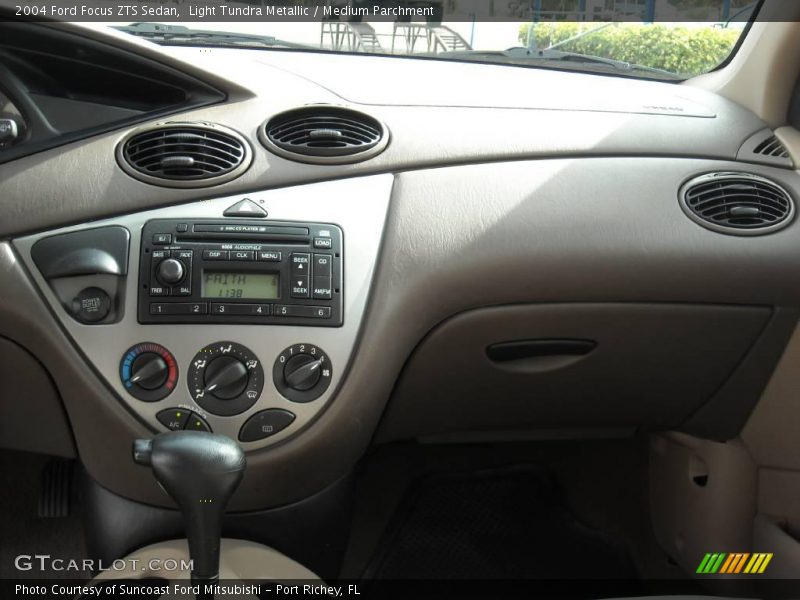 Light Tundra Metallic / Medium Parchment 2004 Ford Focus ZTS Sedan