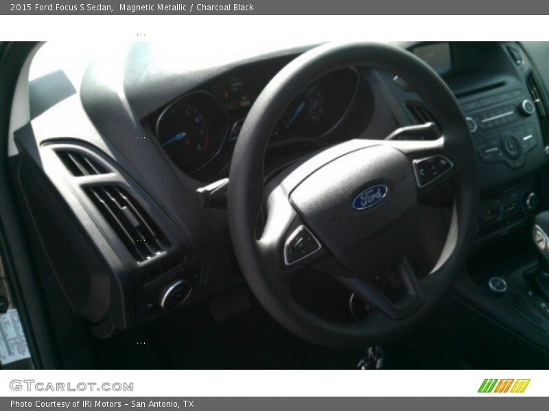 Magnetic Metallic / Charcoal Black 2015 Ford Focus S Sedan