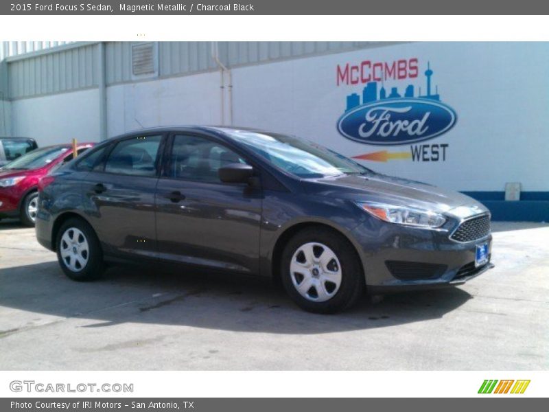 Magnetic Metallic / Charcoal Black 2015 Ford Focus S Sedan