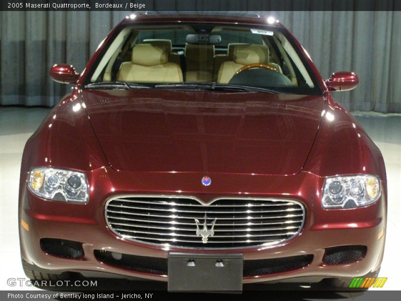 Bordeaux / Beige 2005 Maserati Quattroporte