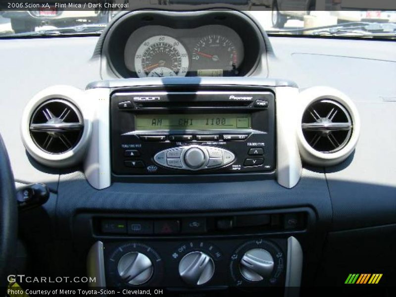 Flint Mica / Dark Charcoal 2006 Scion xA