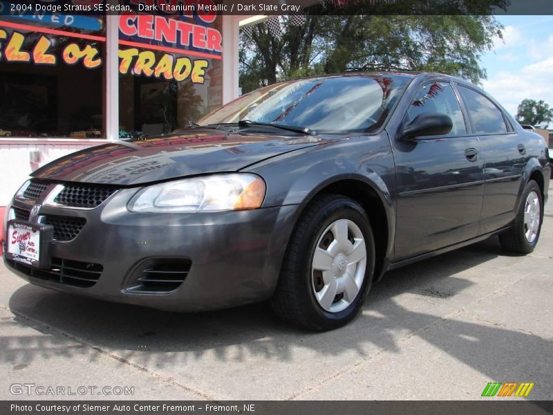 Dark Titanium Metallic / Dark Slate Gray 2004 Dodge Stratus SE Sedan