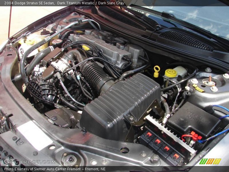 Dark Titanium Metallic / Dark Slate Gray 2004 Dodge Stratus SE Sedan