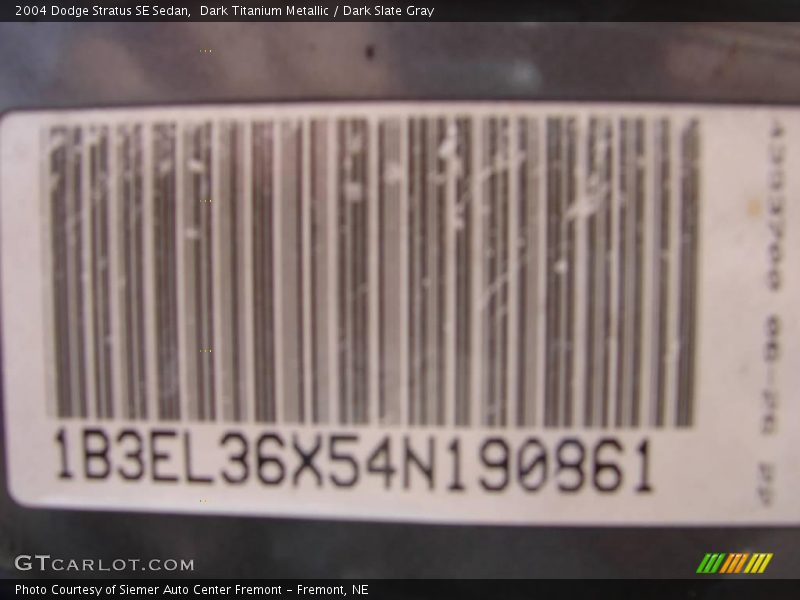 Dark Titanium Metallic / Dark Slate Gray 2004 Dodge Stratus SE Sedan
