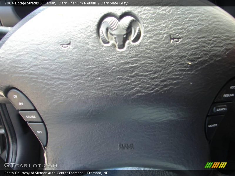 Dark Titanium Metallic / Dark Slate Gray 2004 Dodge Stratus SE Sedan