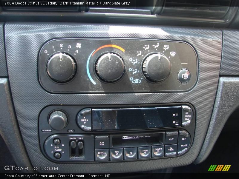 Dark Titanium Metallic / Dark Slate Gray 2004 Dodge Stratus SE Sedan