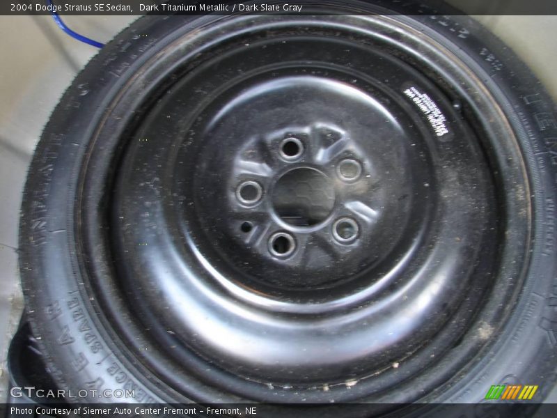 Dark Titanium Metallic / Dark Slate Gray 2004 Dodge Stratus SE Sedan