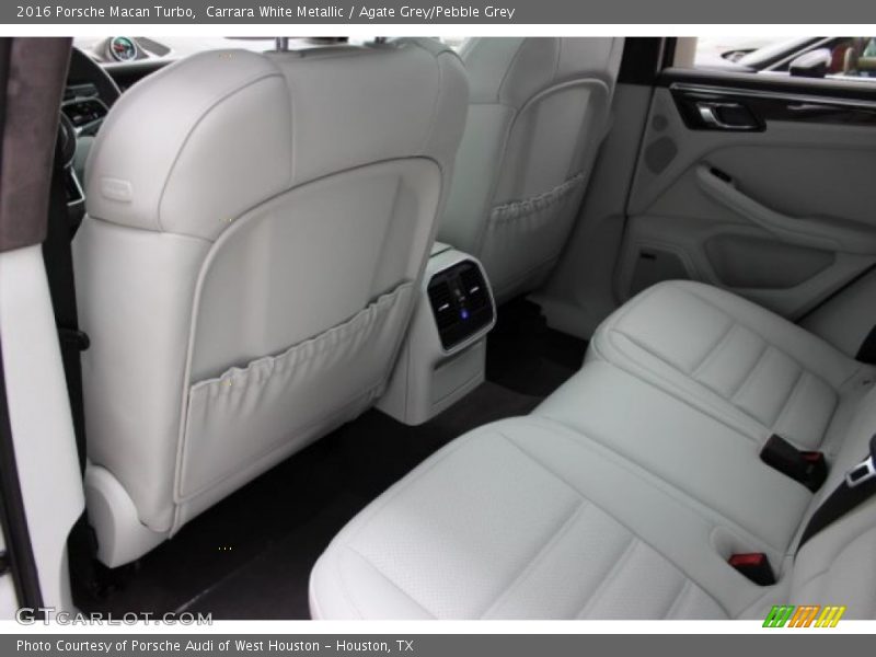 Rear Seat of 2016 Macan Turbo