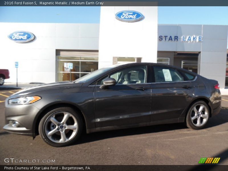 Magnetic Metallic / Medium Earth Gray 2016 Ford Fusion S